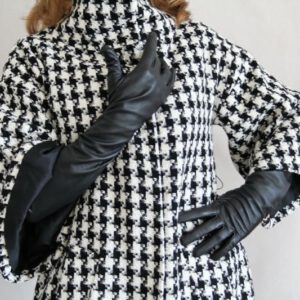 Elegante, 40 cm lange, schwarze Damen-Lederhandschuhe von Miceli ohne Futter