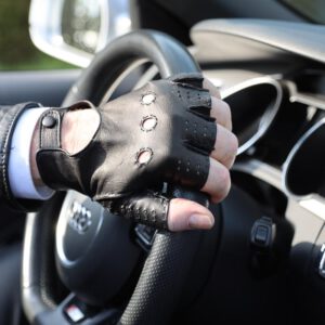 Sportliche, Halbfinger, Herrenautofahrerlederhandschuhe, Miceli made in Italy